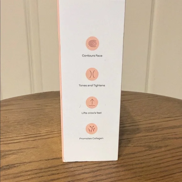 EverLift Facial Toning Device - Silver - Picture 4 of 4